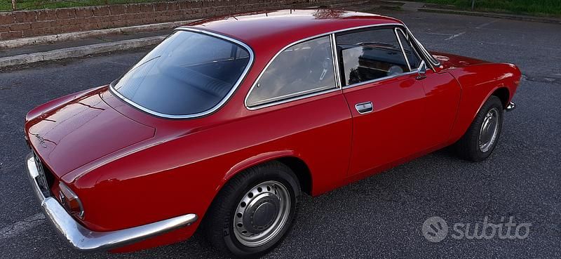 Rosso Usata 1970 Alfa Romeo GT Junior Coupé | 29.000 € - Immagine 1/4