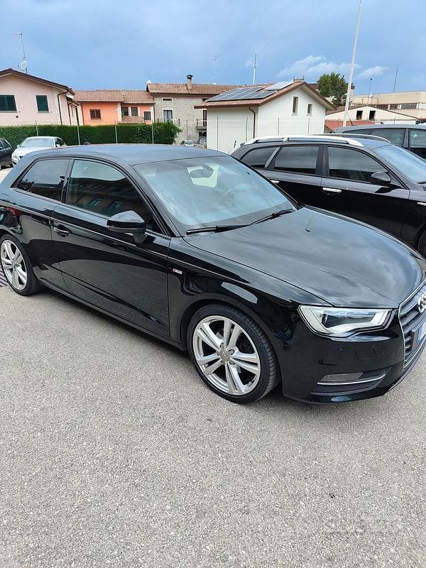 Usata Audi A3 S-Line 150 CV (110 kW) 2013 Nero
