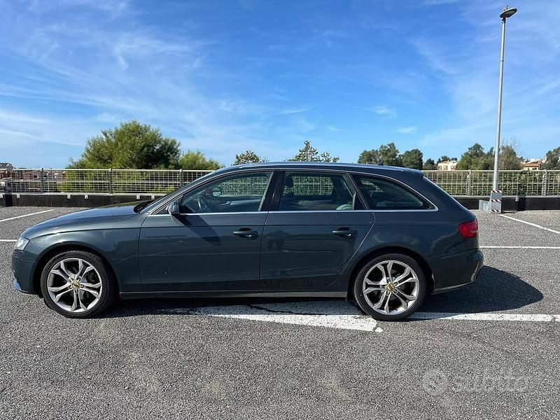 Usata Audi A4 143 CV (105 kW) 2011 Grigio Station wagon