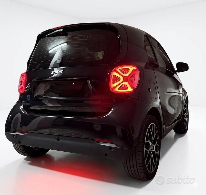 Usata Smart ForTwo Electric Drive 60 kW (82 CV) 2020 Nero Coupé