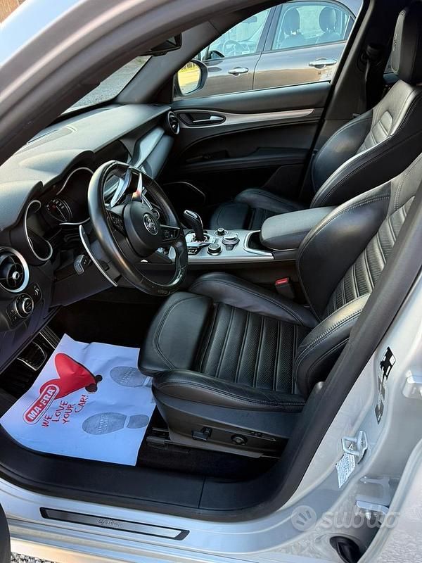 Usata Alfa Romeo Stelvio 210 CV (154 kW) 2020 Grigio SUV