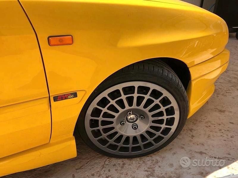 Usata Lancia Delta 177 CV (130 kW) 1996 Utilitaria