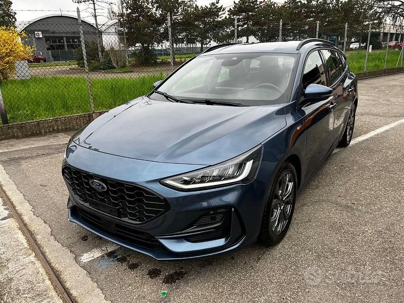 Usata Ford Focus ST-Line 125 CV (91 kW) 2023 Blu Station wagon