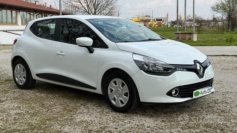 Usata Renault Clio IV 75 CV (55 kW) 2015 Bianco Berlina