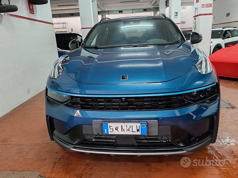 Usata Lynk & Co 01 261 CV (191 kW) 2023 Bluazzurro SUV