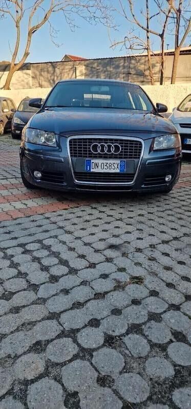 Usata Audi A3 Ambiente 140 CV (102 kW) 2008 Grigio metallizzato Utilitaria