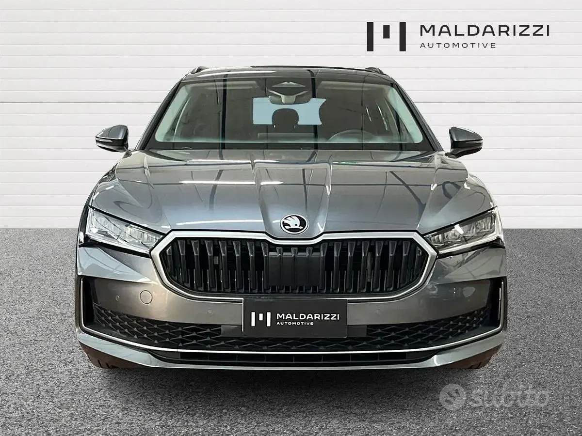 Usata Skoda Superb Selection 150 CV (110 kW) 2025 Grigio Station wagon
