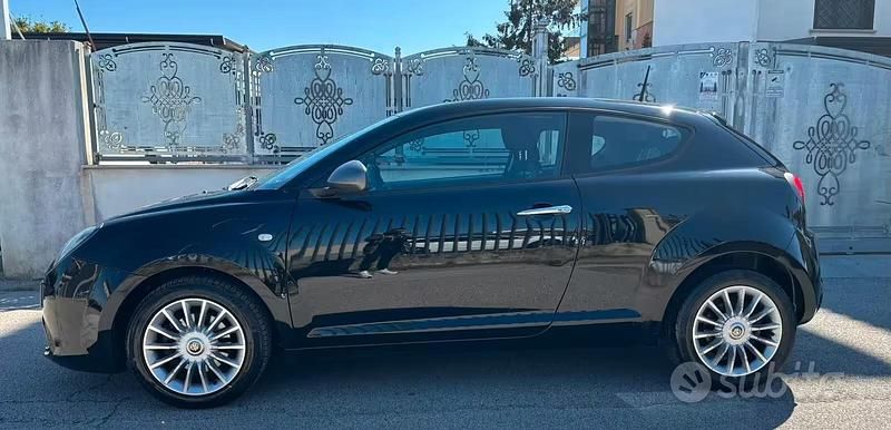 Usata Alfa Romeo MiTo 85 CV (62 kW) 2015 Nero Utilitaria