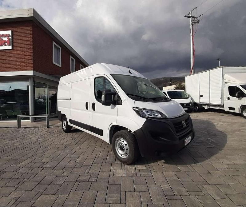 Usata Fiat Ducato 33 120 CV (88 kW) 2023 Bianco Furgone