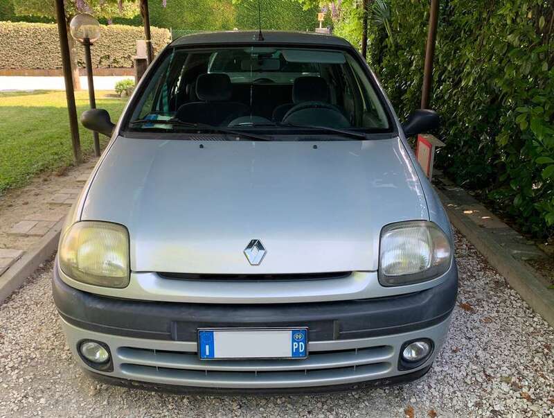 Usato 1999 Renault Clio II 1.4 Benzin 75 CV (1.500 €)