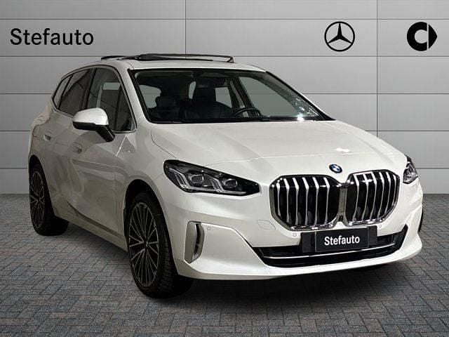 Usata BMW 218 Active Tourer Luxury Line 136 CV (100 kW) 2022 Bianco Monovolume