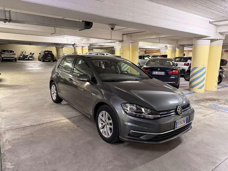 Usata VW Golf VII 131 CV (96 kW) 2019 Grigio Berlina