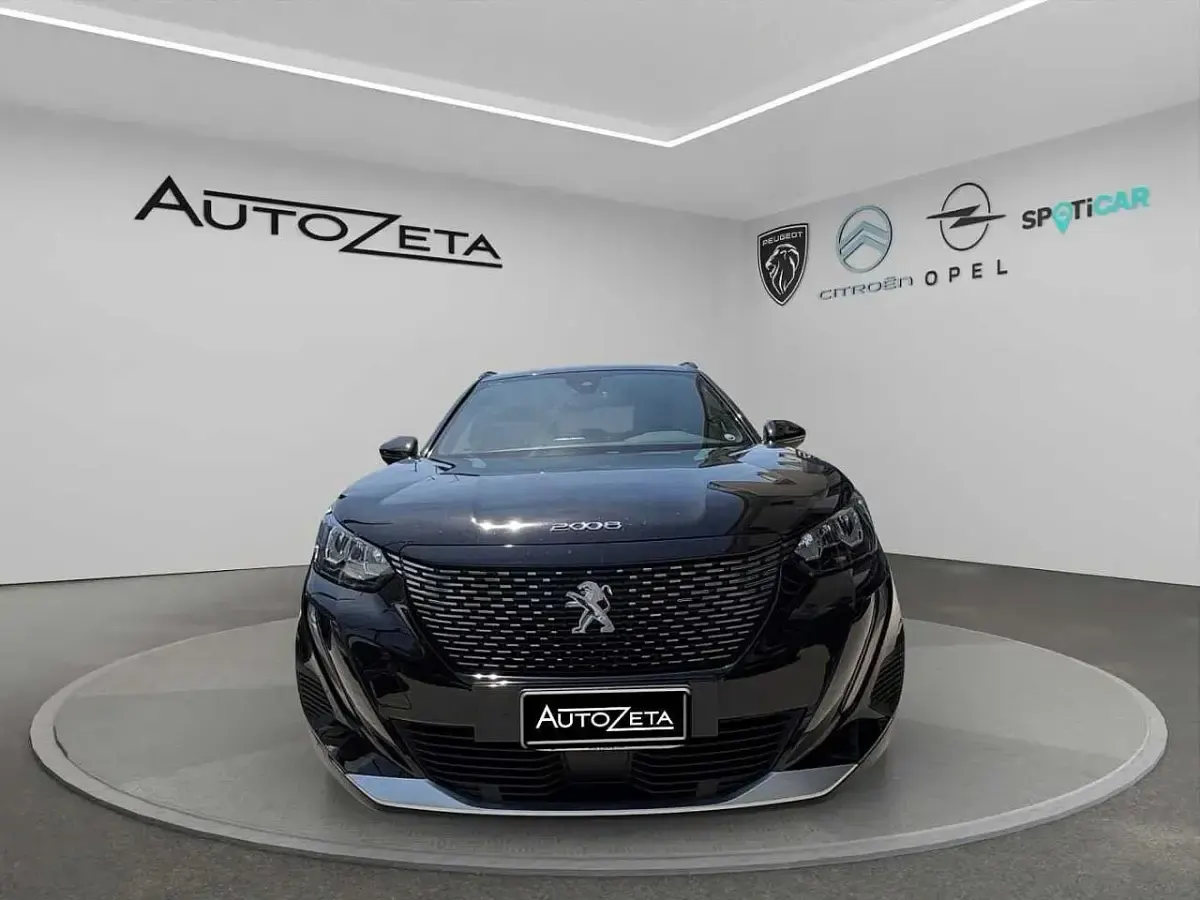 Usata Peugeot 2008 Allure 101 CV (74 kW) 2022 Nero SUV