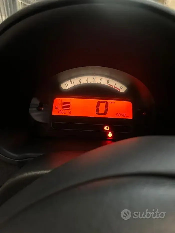Usata Citroën C2 60 CV (44 kW) 2006 Nero Utilitaria