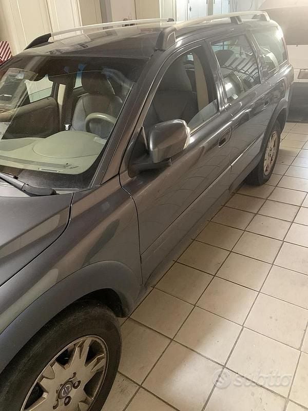 Usata Volvo XC70 185 CV (136 kW) 2006 Grigio Station wagon
