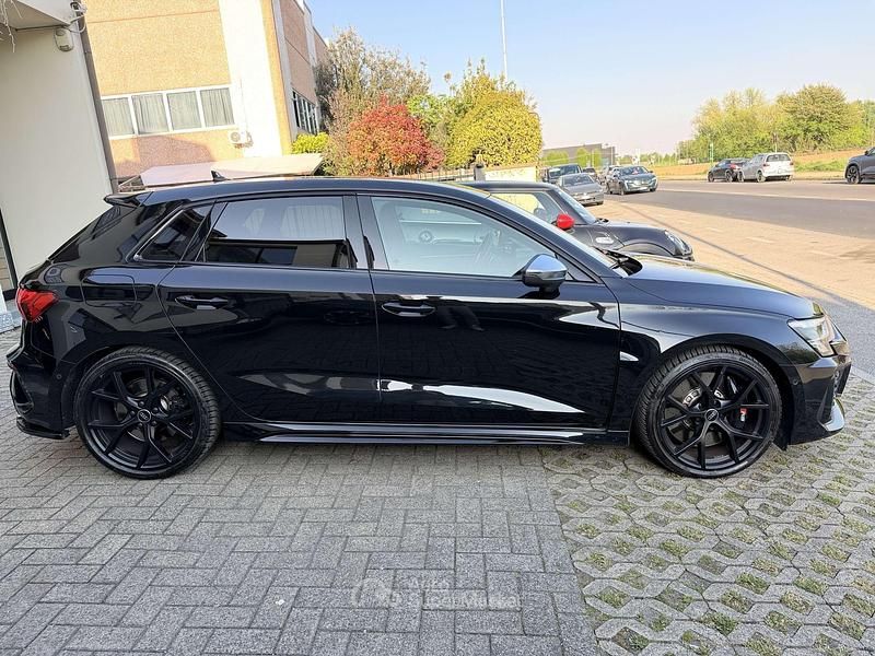 Usata Audi RS3 Ambiente 400 CV (294 kW) 2024 Nero Berlina