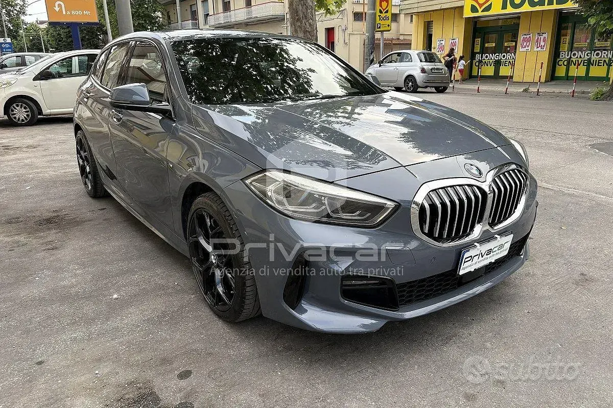 Usata BMW 116 M Sport 116 CV (85 kW) 2021 Grigio Utilitaria