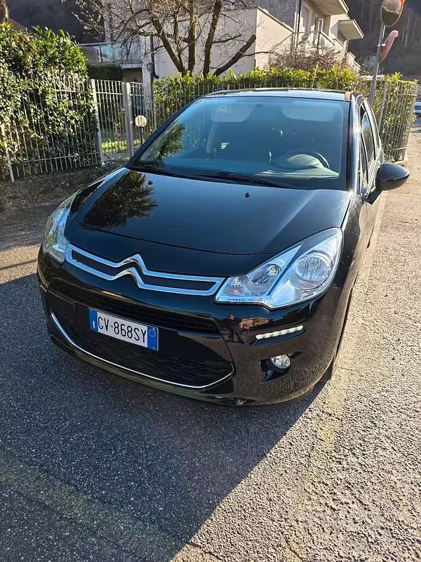 Begagnad Citroën C3 SELECTION 2016 Svart Sedan