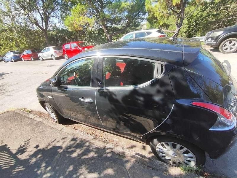 Usata Lancia Ypsilon S 95 CV (69 kW) 2013 Utilitaria