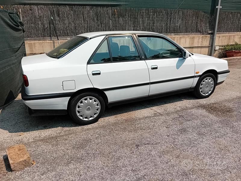 Usata Lancia Dedra 162 CV (119 kW) 1994 Bianco Berlina