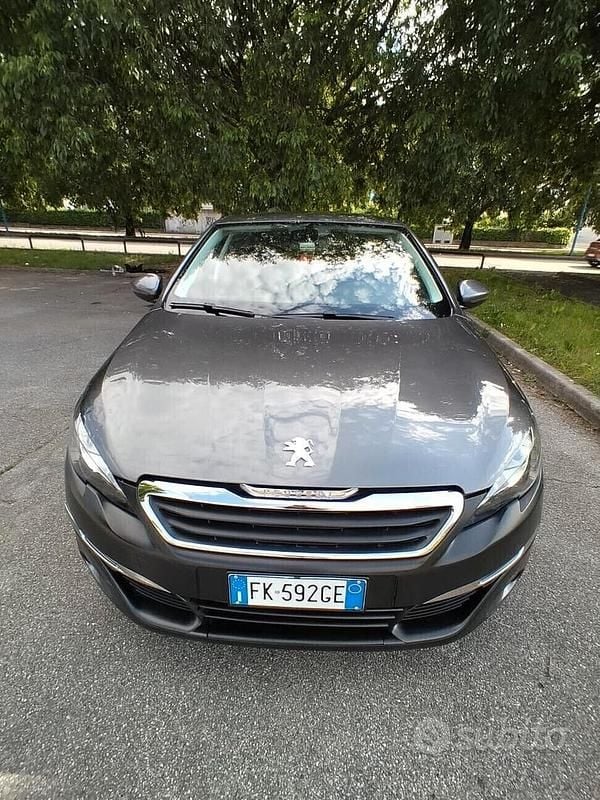 Usata Peugeot 308 Business-Line 120 CV (88 kW) 2017 Grigio Station wagon