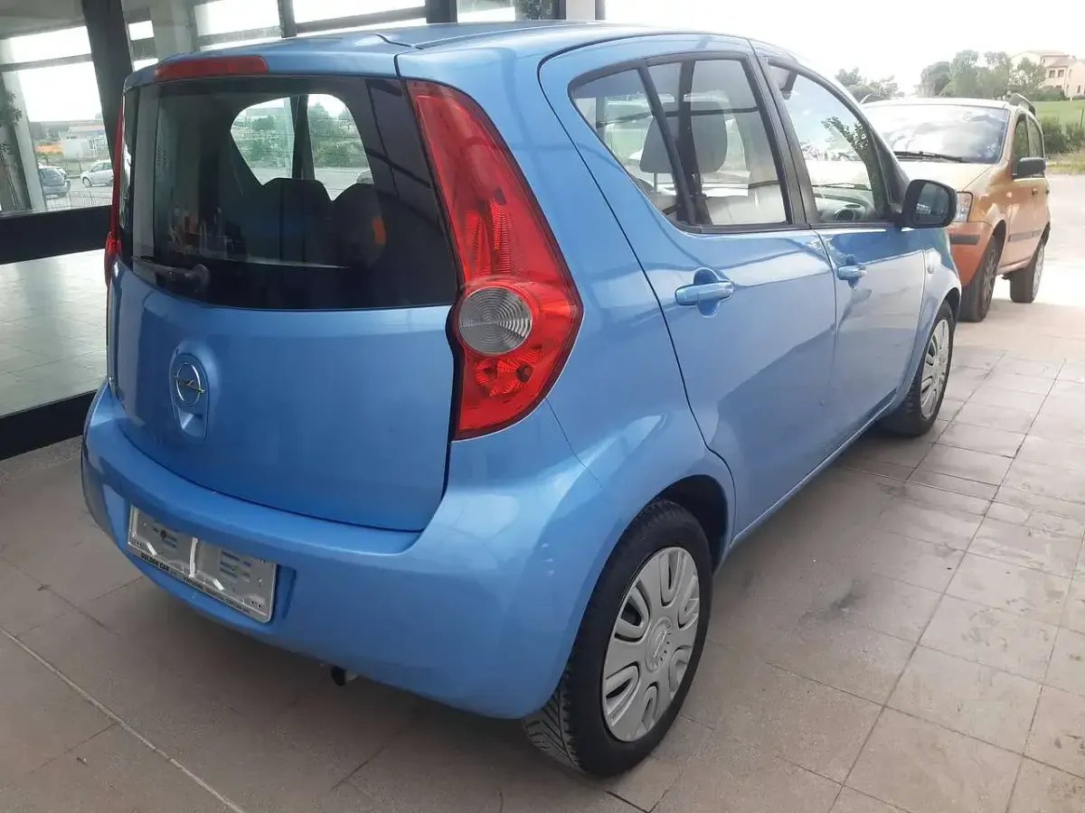 Usata Opel Agila Enjoy 86 CV (63 kW) 2009 Blu/azzurro Utilitaria