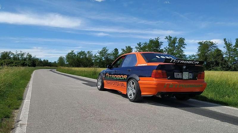 Usata BMW 320 250 CV (183 kW) 1996 Arancione Berlina