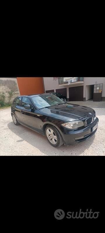 Usata BMW 118 2010 Nero Utilitaria