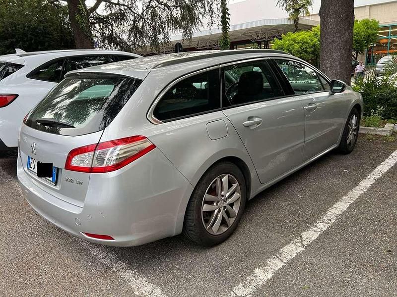 Gebraucht Peugeot 508 Active 114 PS (83 kW) 2013 Silber Kombi