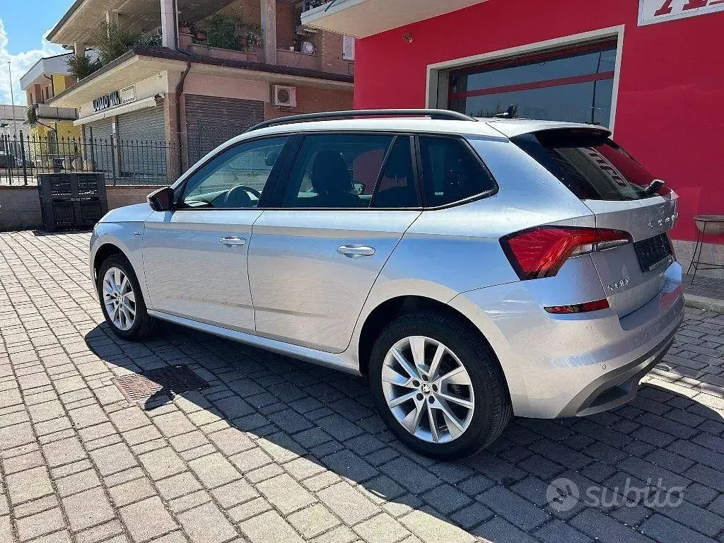 Usata Skoda Kamiq Clever 90 CV (66 kW) 2022 Grigio SUV