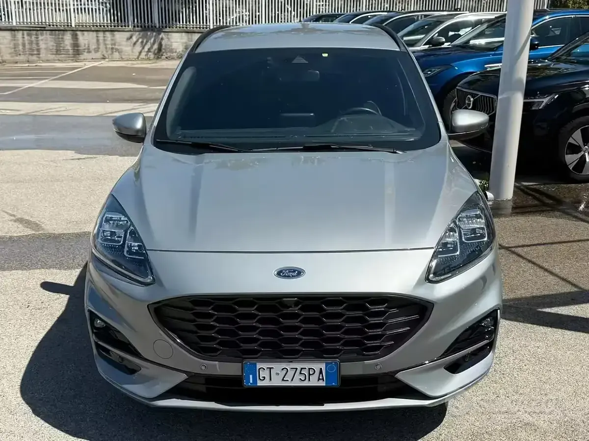 Usata Ford Kuga ST-Line 120 CV (88 kW) 2024 Grigio SUV