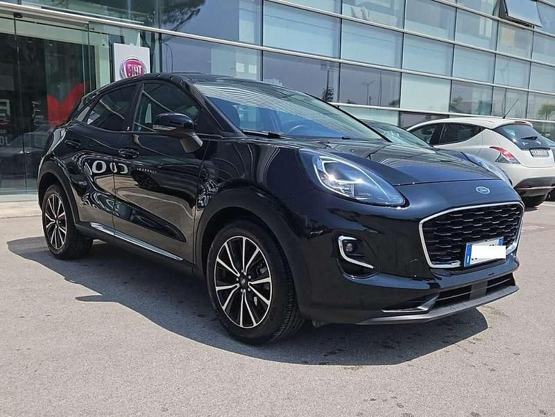 Usata Ford Puma Titanium 125 CV (91 kW) 2022 Agate black SUV