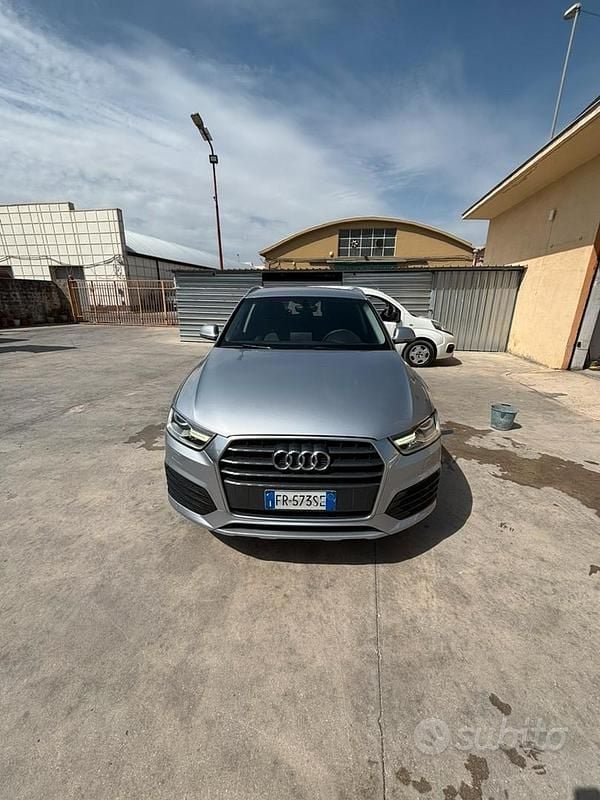 Grigio Usata 2018 Audi Q3 SUV | 15.500 € (Super prezzo) - Immagine 1/4