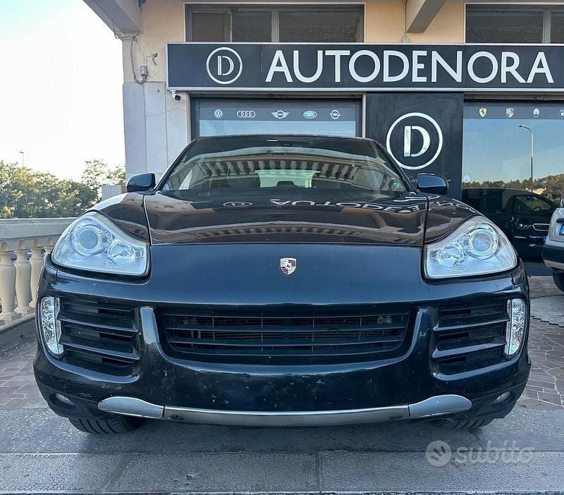 Usata Porsche Cayenne 239 CV (175 kW) 2010 Nero SUV