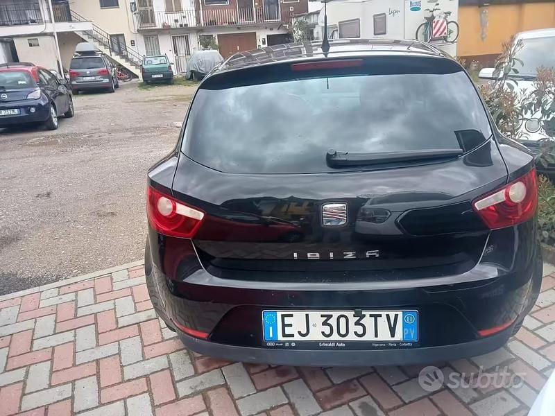 Usata Seat Ibiza 69 CV (50 kW) 2011 Nero Coupé