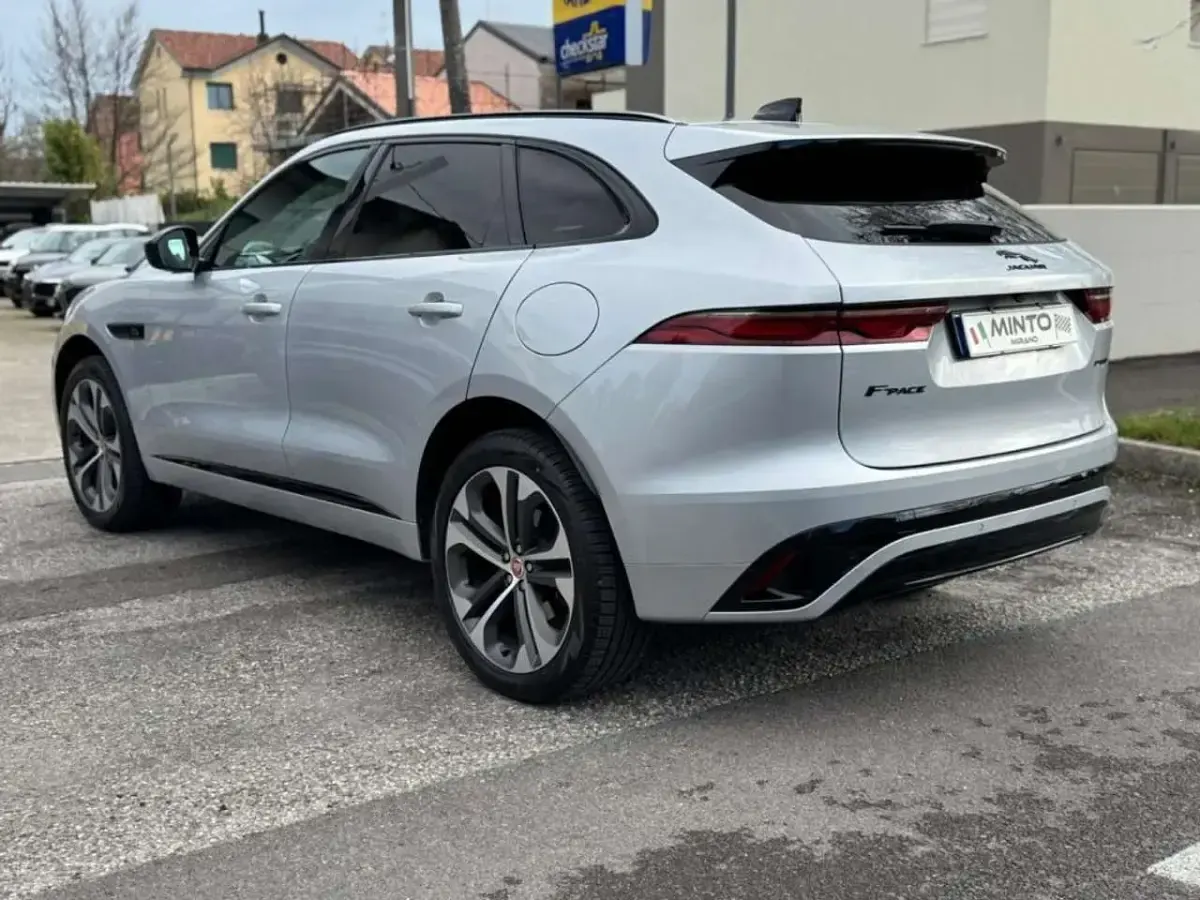 Usata Jaguar F-Pace R-Dynamic 300 CV (220 kW) 2023 Argento SUV