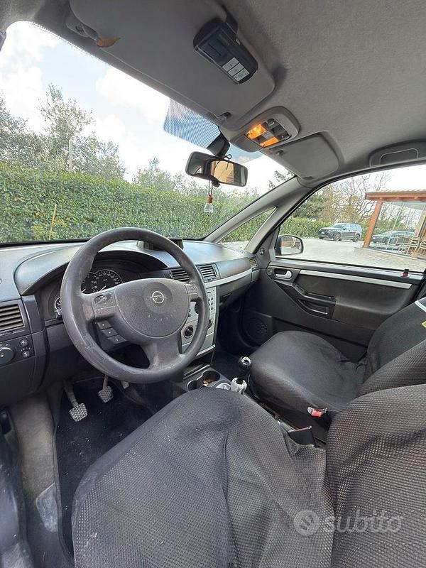 Usata Opel Meriva 75 CV (55 kW) 2004 Monovolume