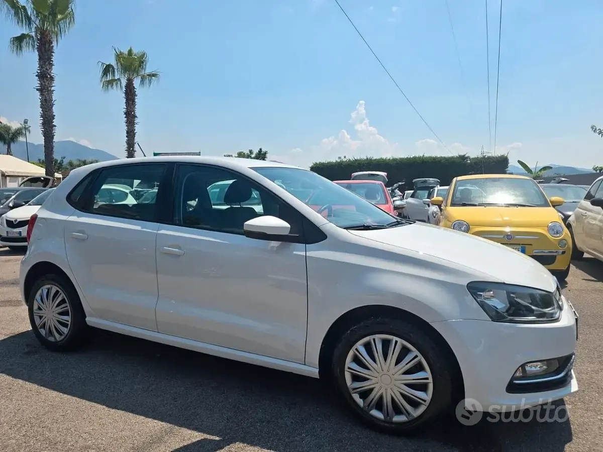 Usata VW Polo Comfortline 75 CV (55 kW) 2016 Bianco Berlina