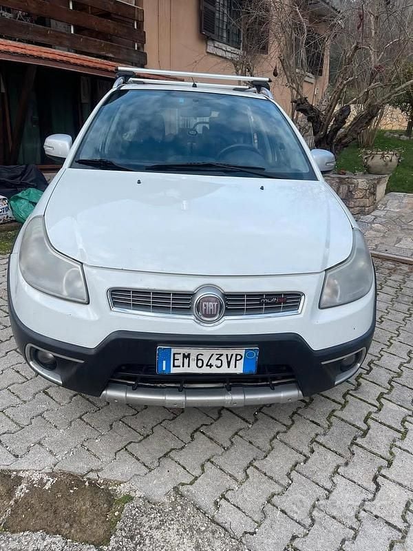 Usata Fiat Sedici 135 CV (99 kW) 2014 SUV
