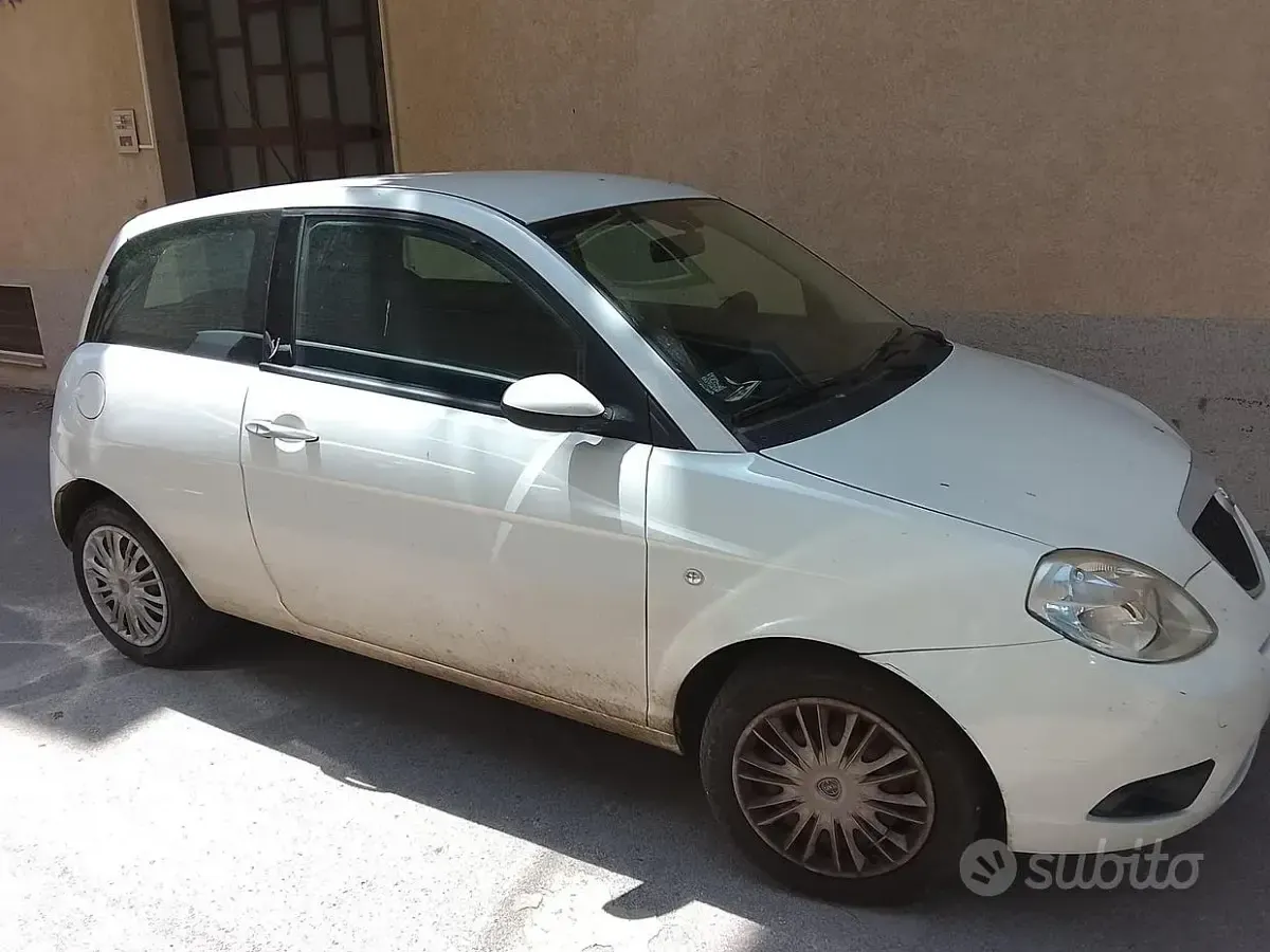 Usata Lancia Ypsilon 2009 Bianco Utilitaria