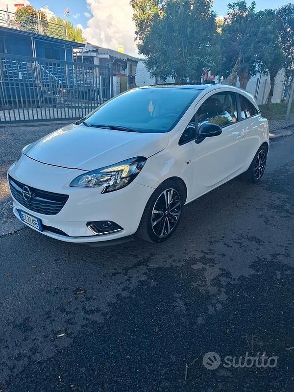 Bianco Usata 2015 Opel Corsa Coupé | 4950 € (Buon prezzo) - Immagine 1/4
