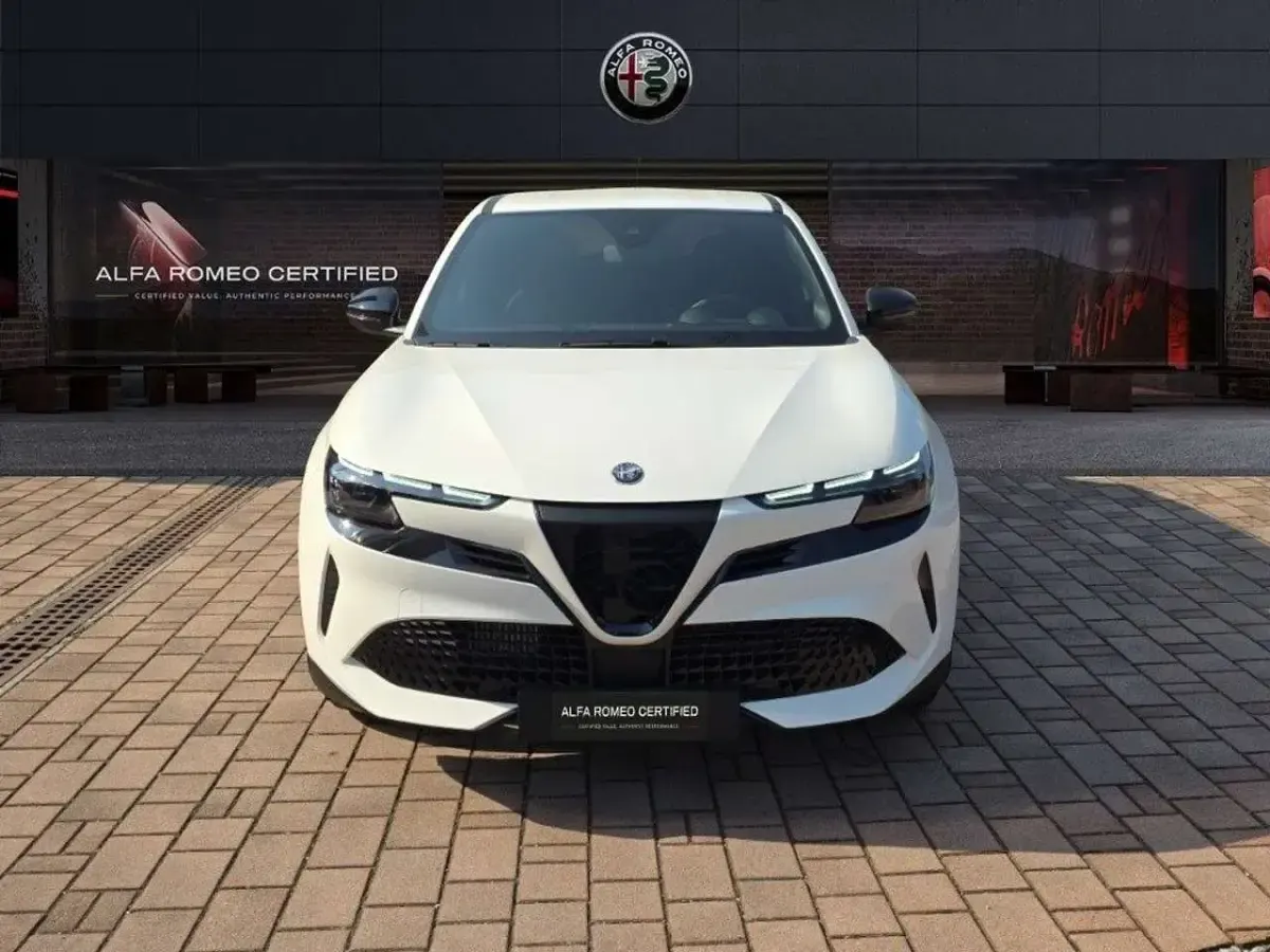 Nuova Alfa Romeo GT Junior Edizione Speciale 136 CV (100 kW) 2026 Bianco SUV