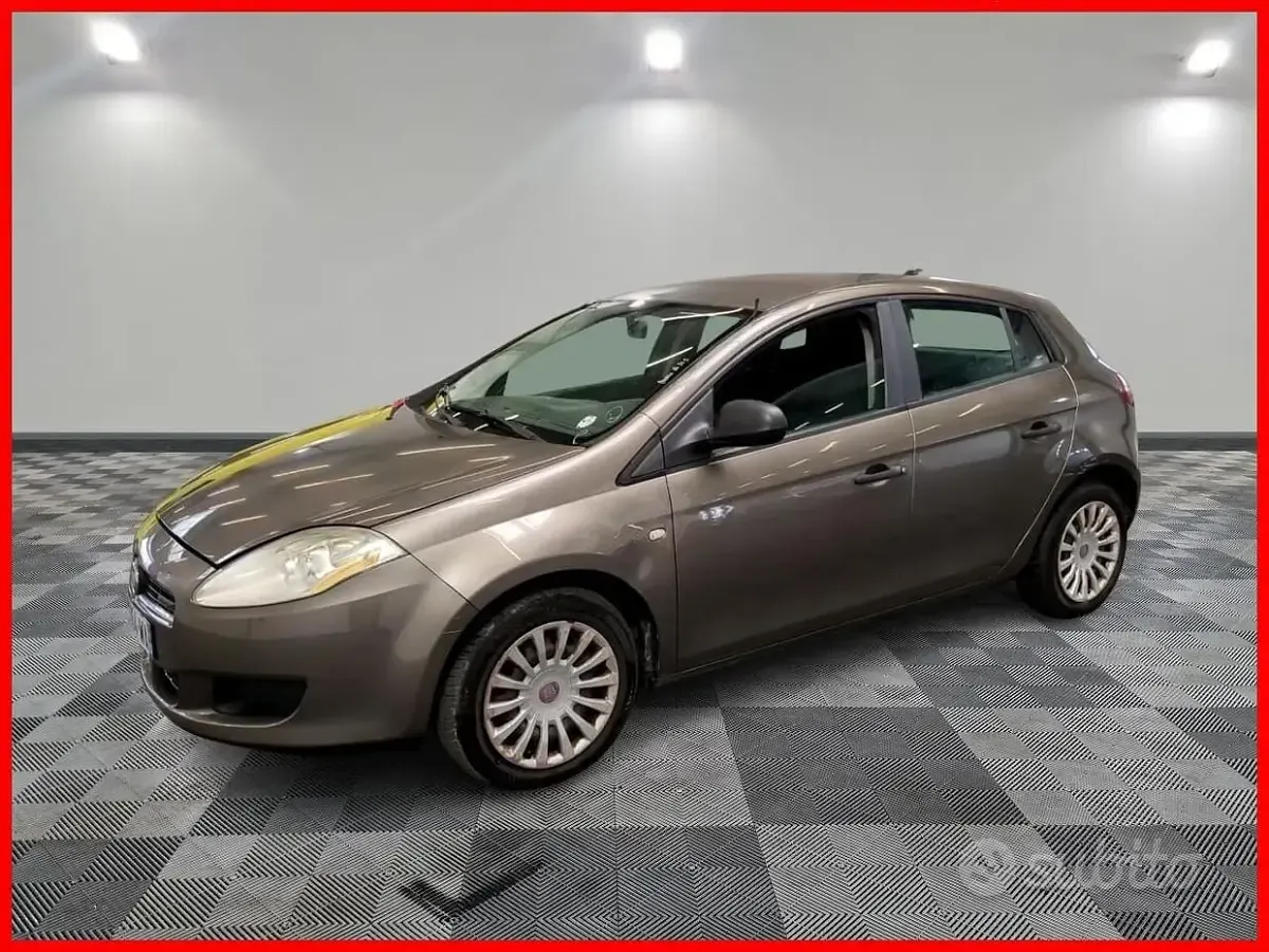 Usata Fiat Bravo 100 CV (73 kW) 2012 Grigio Utilitaria