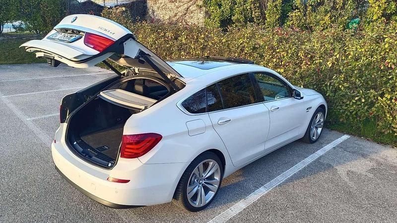 Usata BMW 530 Gran Turismo 245 CV (180 kW) 2010 Bianco
