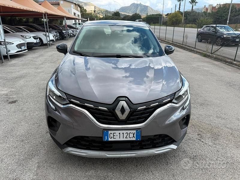 Usata Renault Captur Business 95 CV (69 kW) 2021 Grigio SUV