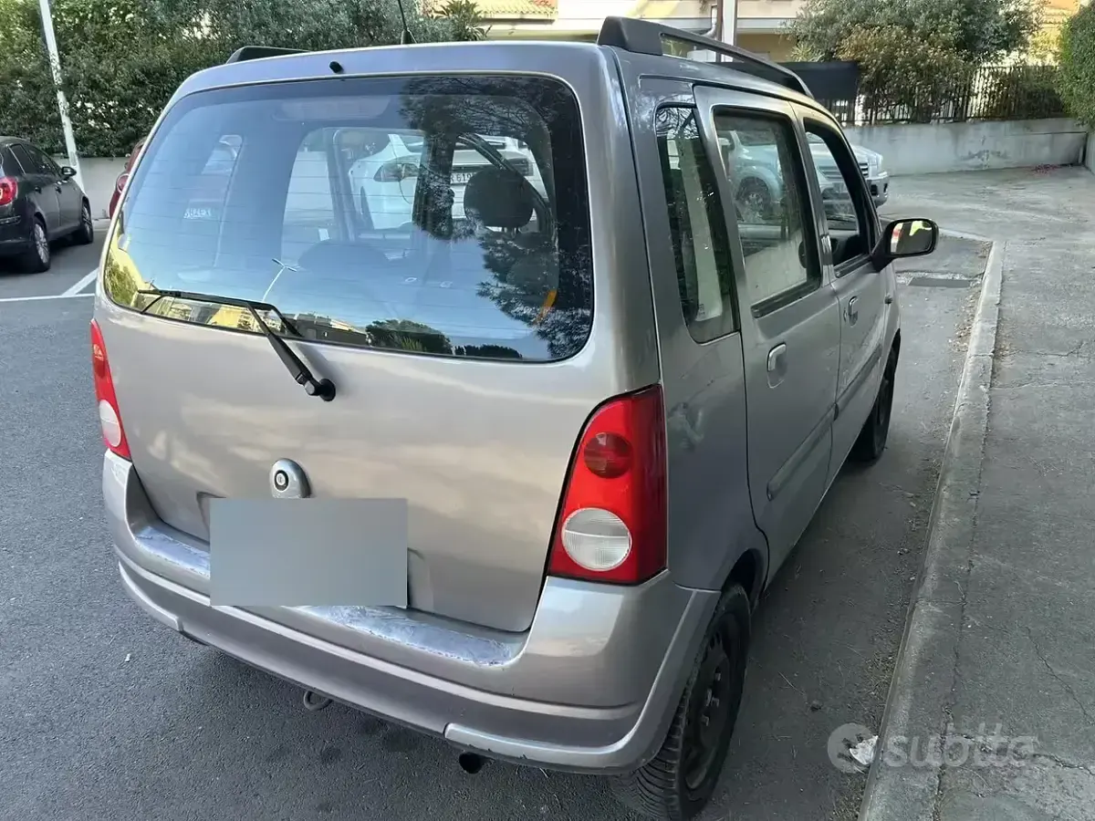 Usata Opel Agila 69 CV (50 kW) 2004 Monovolume