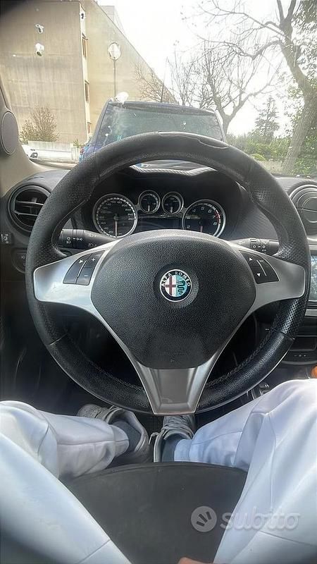 Usata Alfa Romeo MiTo 155 CV (114 kW) 2009 Bianco Utilitaria