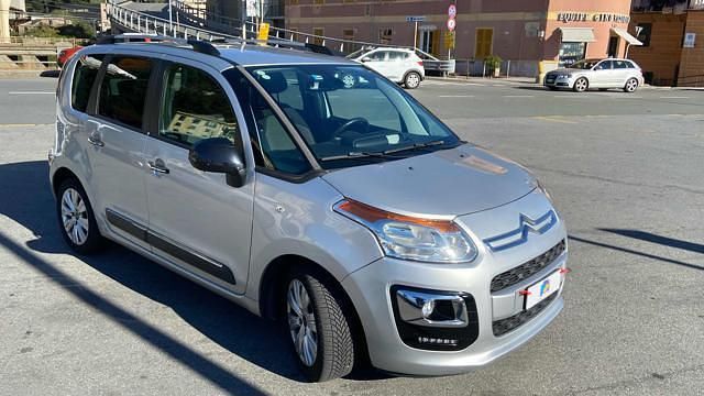 Usata Citroën C3 Picasso Exclusive 100 CV (73 kW) 2017 Argento Monovolume