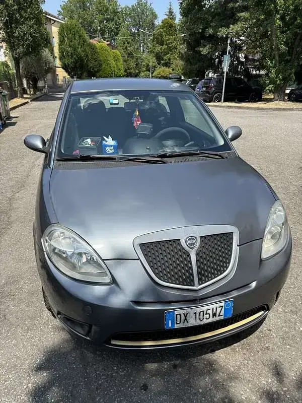 Usata Lancia Ypsilon 77 CV (56 kW) 2010 Utilitaria