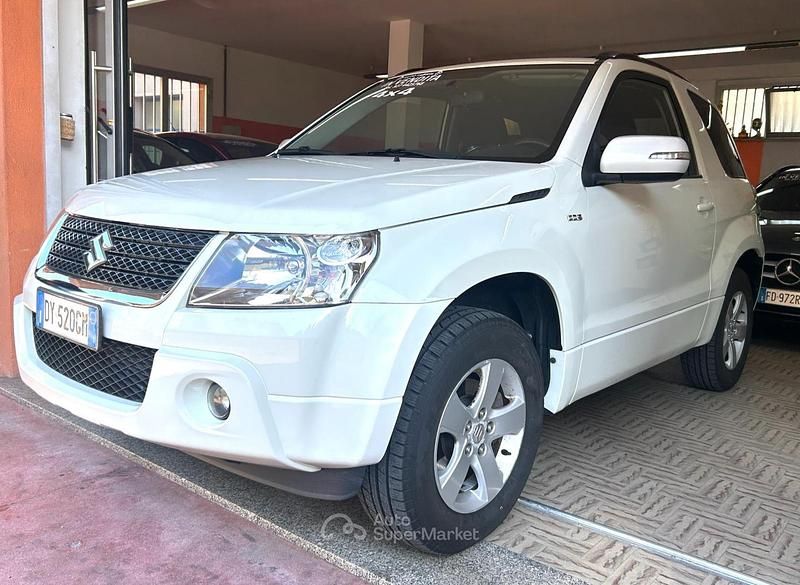 Usata Suzuki Grand Vitara 129 CV (94 kW) 2009 Bianco SUV